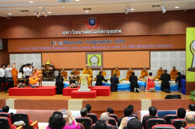 TT. Thích Nhật Từ nhận giải thưởng &quot;Lãnh Đạo Xuất Sắc Phật Giáo Thế Giới&quot; tại Thái Lan