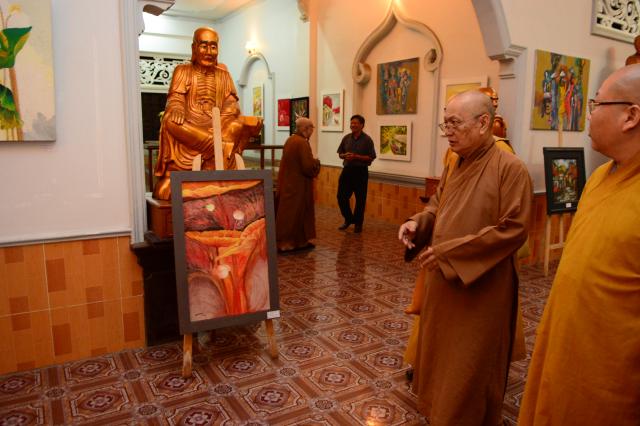 Quỹ Đạo Phật Ngày Nay: Triển lãm tranh gây quỹ từ thiện