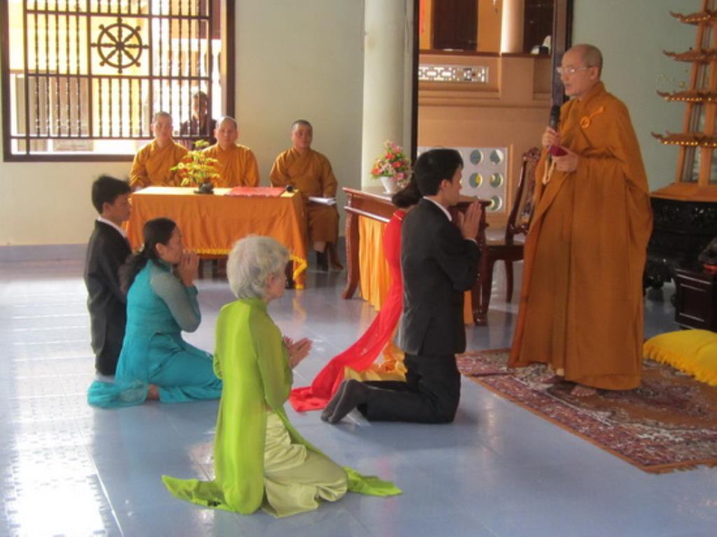 Lễ hằng thuận tại chùa Đức Hòa