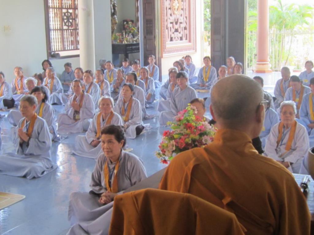 Khóa tu Bát quan trai đầu năm tại chùa Đức Hòa