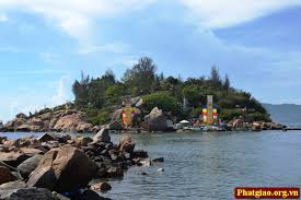 Khánh Hòa: Lễ Đặt đá khởi công Đại trùng tu chùa Từ Tôn (Hòn Đỏ)