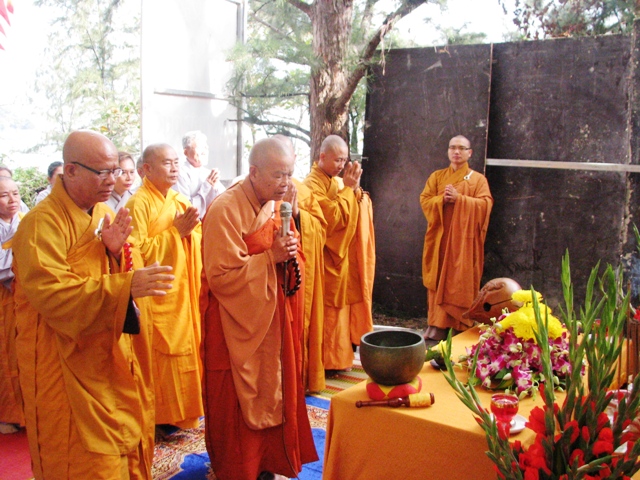 Khánh Hòa: Lễ Đặt đá khởi công Đại trùng tu chùa Từ Tôn (Hòn Đỏ)