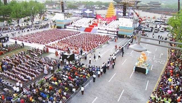 Hàn Quốc: Chùm ảnh Lễ Trai đàn Vô Già Hội hơn 300 nghìn người tham dự