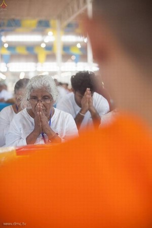 Thái Lan: Chùm ảnh Sự kiện Ngày Trái Đất tổ chức tại Tu viện viện Wat Phra Dhammakaya, Bangkok