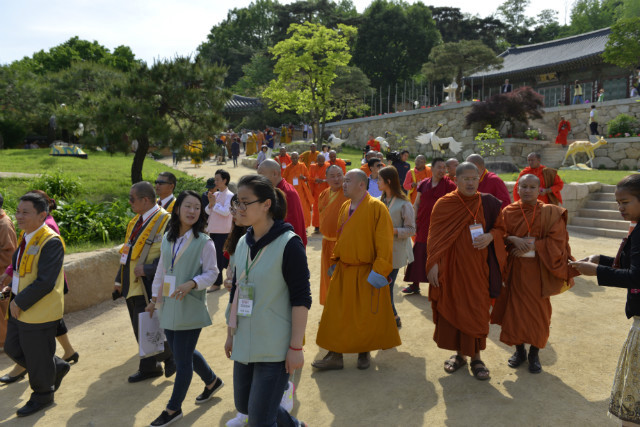 Hàn Quốc: chư tôn đức Tăng già 20 nước trên thế giới viếng thăm Tổ đình Bongeunsa hơn nghìn năm tuổi
