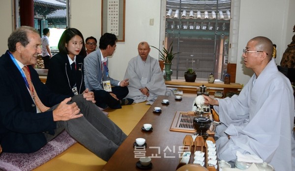 Kora: Hưởng ứng kiện Gwangju Universiade 2015 Chùa Jeungsimsa tổ chức tuần lễ Văn hóa ẩm thực chay