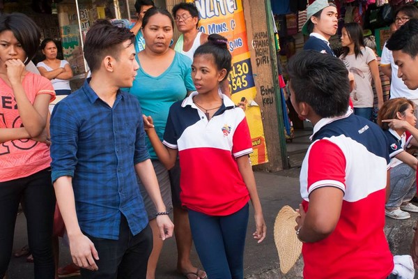 Philippines: Chùm ảnh Phật đản tổ chức xe hoa di động cho dân Phi tắm Phật chốn đô thị