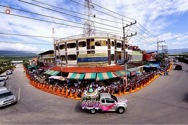 Thái Lan: Chùm ảnh Lễ cung nghinh Xá lợi và đón rước tại ngôi Cổ tự Wat Chedi Luang