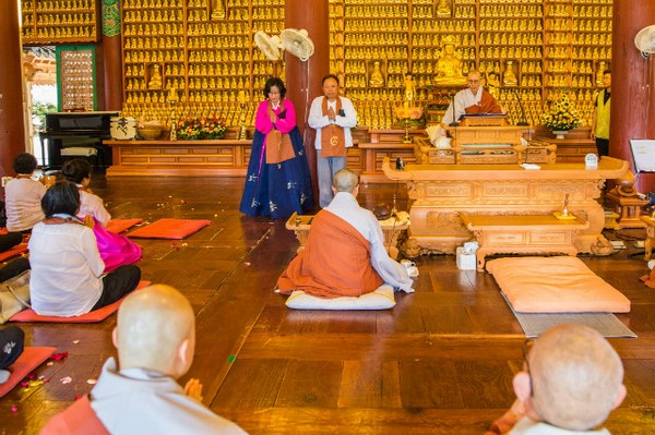 Hàn Quốc: Chùm ảnh Đàn truyền giới cho 300 giới tử sinh viên tại Phụng Ân Tự