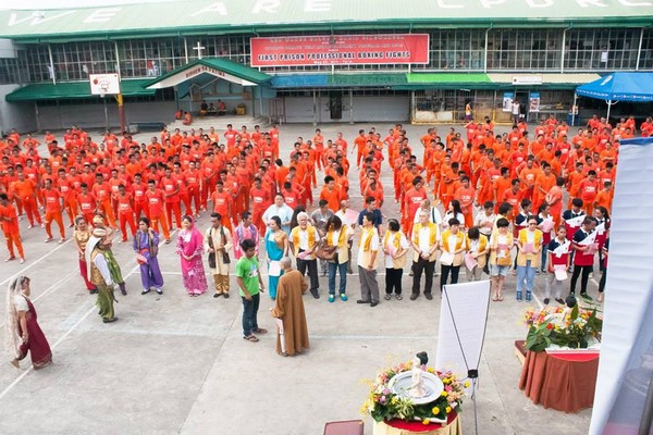 Philippines: Chùm ảnh Kính mừng Phật đản PL. 2559 tại nhà tù Cebu
