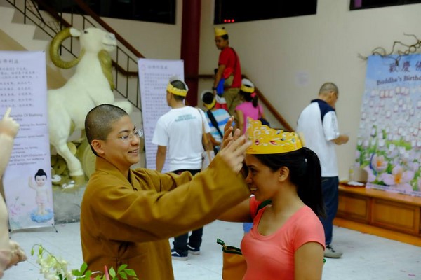 Philippines: Chùm ảnh Đại lễ Phật đản, khai mạc Lễ hội Di sản, triển lãm văn hóa nghệ thuật PG