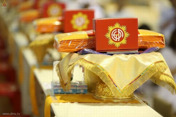 Thái Lan: Chùm ảnh Sự kiện Ngày Trái Đất tổ chức tại Tu viện viện Wat Phra Dhammakaya, Bangkok