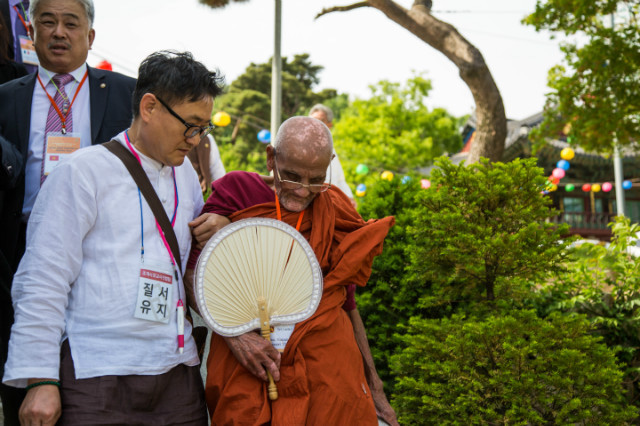 Hàn Quốc: chư tôn đức Tăng già 20 nước trên thế giới viếng thăm Tổ đình Bongeunsa hơn nghìn năm tuổi