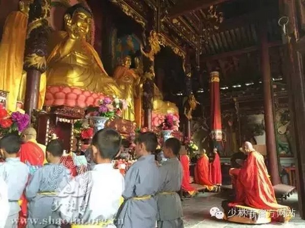 Trung Quốc: Pháp sư Vĩnh Tín cùng chư Tăng Thiếu Lâm Tự cầu phúc thảm họa Thiên Tân