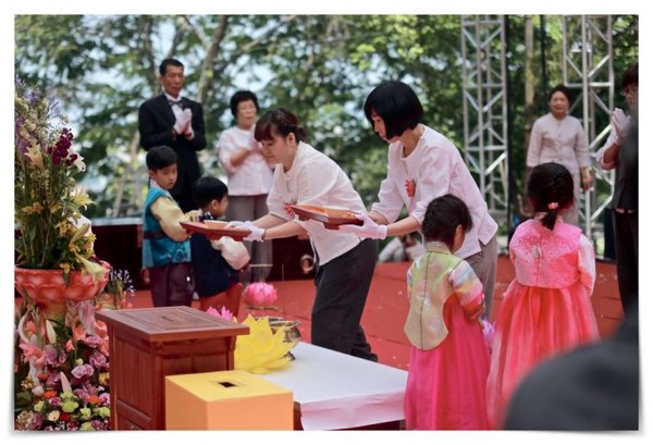 Hàn Quốc: Chùm ảnh Phật đản PL 2559 tại đảo Jeju