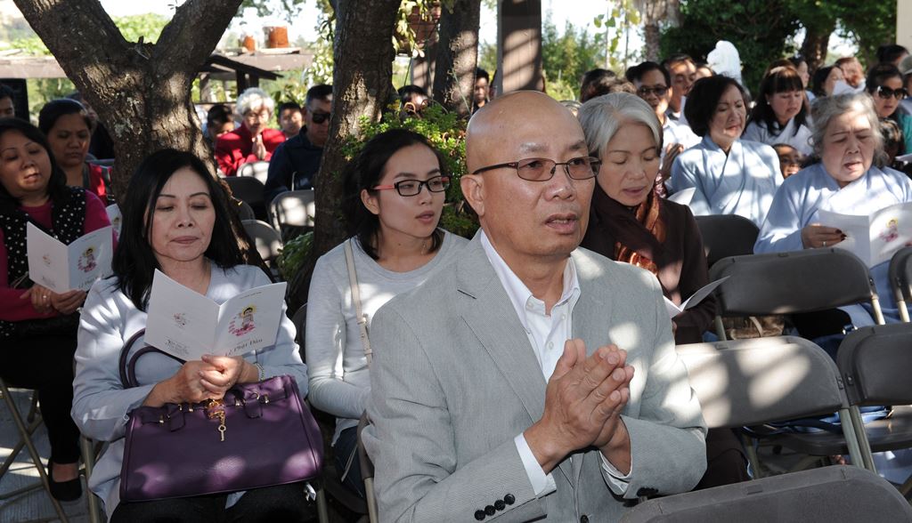 California: Chùm Ảnh Đón Mừng Đại Lễ Phật Đản PL 2559 Ở Một Số Chùa