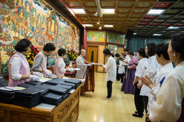 Hàn Quốc: Chùm ảnh Đàn truyền giới cho 300 giới tử sinh viên tại Phụng Ân Tự