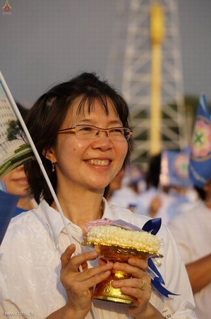 Thái Lan: Chùm ảnh Sự kiện Ngày Trái Đất tổ chức tại Tu viện viện Wat Phra Dhammakaya, Bangkok