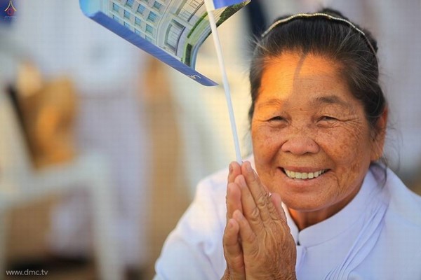 Thái Lan: Chùm ảnh Sự kiện Ngày Trái Đất tổ chức tại Tu viện viện Wat Phra Dhammakaya, Bangkok
