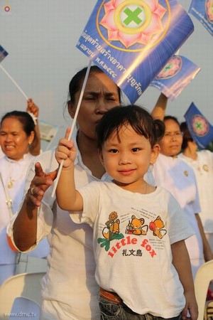 Thái Lan: Chùm ảnh Sự kiện Ngày Trái Đất tổ chức tại Tu viện viện Wat Phra Dhammakaya, Bangkok