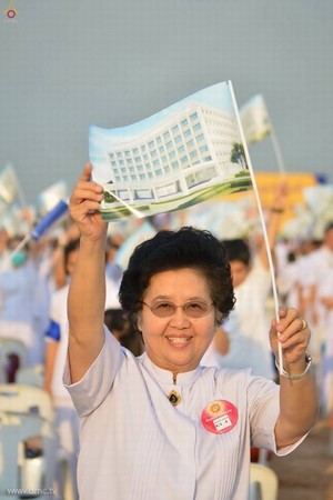 Thái Lan: Chùm ảnh Sự kiện Ngày Trái Đất tổ chức tại Tu viện viện Wat Phra Dhammakaya, Bangkok