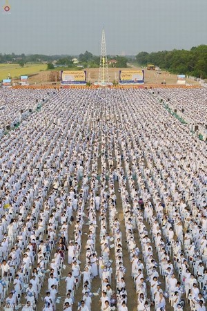 Thái Lan: Chùm ảnh Sự kiện Ngày Trái Đất tổ chức tại Tu viện viện Wat Phra Dhammakaya, Bangkok