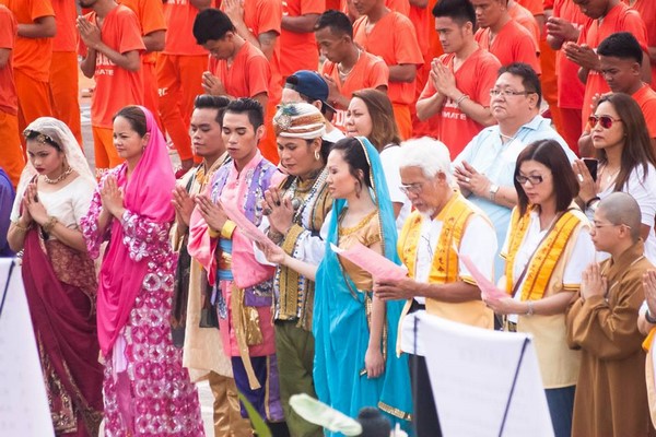 Philippines: Chùm ảnh Kính mừng Phật đản PL. 2559 tại nhà tù Cebu