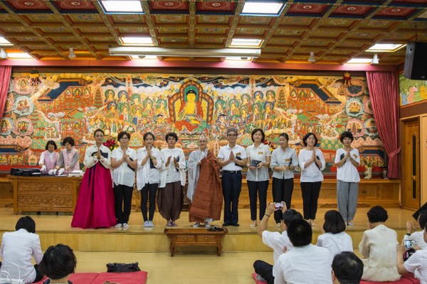 Hàn Quốc: Chùm ảnh Đàn truyền giới cho 300 giới tử sinh viên tại Phụng Ân Tự