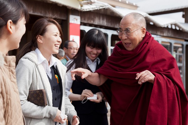 Đức Đạt Lai Lạt Ma viếng thăm Gifu, Kanazawa, Nhật Bản
