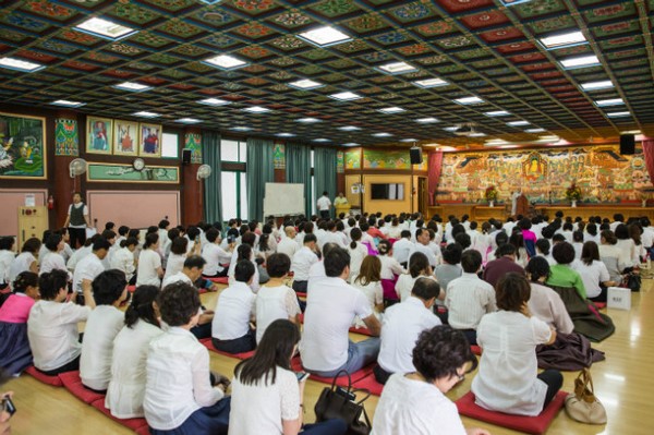 Hàn Quốc: Chùm ảnh Đàn truyền giới cho 300 giới tử sinh viên tại Phụng Ân Tự