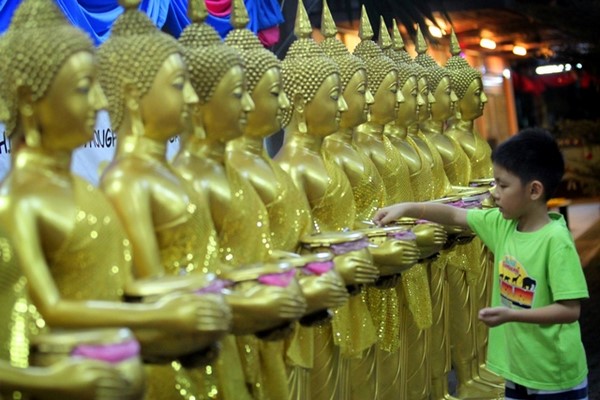 Malaysia: Không khí vui nhộn ngày Kính mừng Phật đản PL. 2559