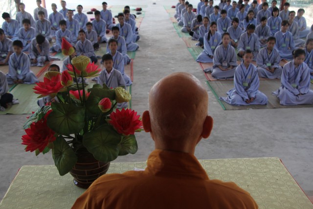 Thái Bình:  Khóa tu “Hơi thở bình an” tại chùa Phúc Minh