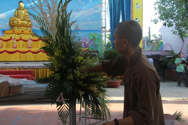 Thái Bình: Công tác chuẩn bị Phật đản tại chùa Từ Xuyên