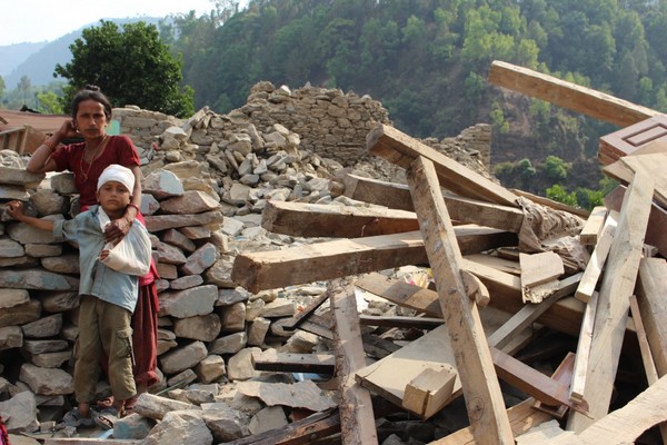 Chùm ảnh Phật giáo Hàn Quốc cứu trợ nạn động đất tại Nepal