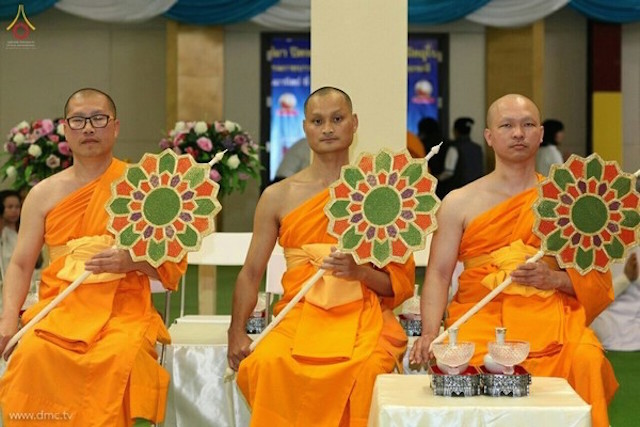 Đức Quốc: Chùm ảnh Lễ Loknimit Okpattsima tại chùa  Wat Phra Dhammakaya, bang Bavaria