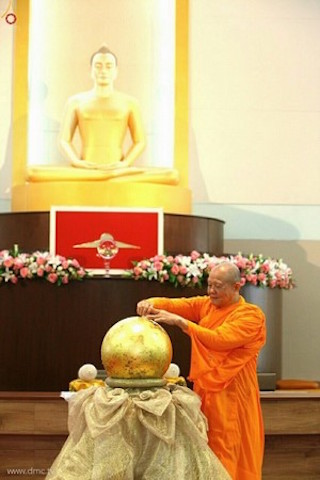 Đức Quốc: Chùm ảnh Lễ Loknimit Okpattsima tại chùa  Wat Phra Dhammakaya, bang Bavaria