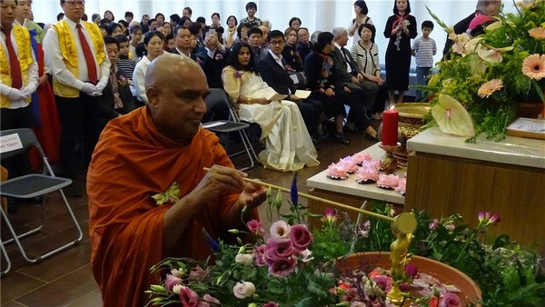 Áo: Tổng Giám Mục Vatican tham dự Đại lễ Phật đản PL. 2559 tại Vienna