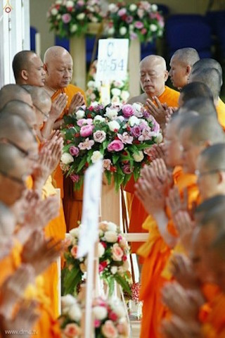 Đức Quốc: Chùm ảnh Lễ Loknimit Okpattsima tại chùa  Wat Phra Dhammakaya, bang Bavaria