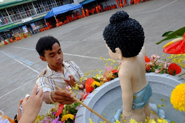 Philippines: Chùm ảnh Kính mừng Phật đản PL. 2559 tại nhà tù Cebu
