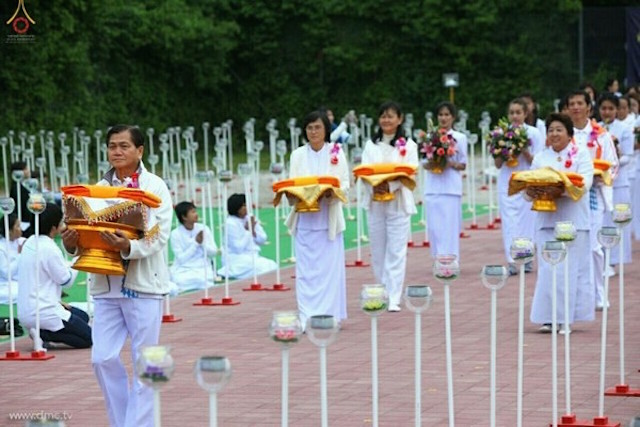 Đức Quốc: Chùm ảnh Lễ Loknimit Okpattsima tại chùa  Wat Phra Dhammakaya, bang Bavaria