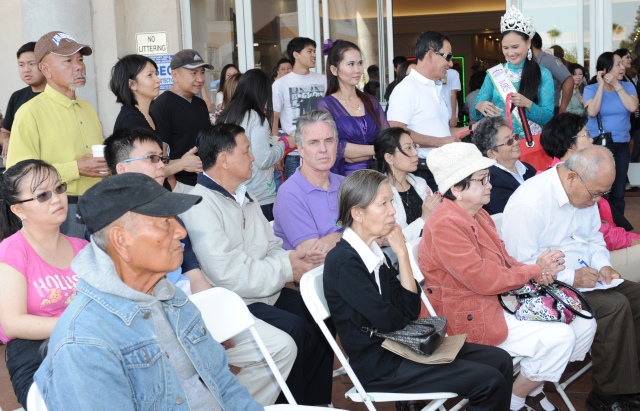 Chư Tôn đức Tăng, Ni ở miền Bắc California vận động cứu trợ Nepal