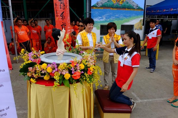 Philippines: Chùm ảnh Kính mừng Phật đản PL. 2559 tại nhà tù Cebu