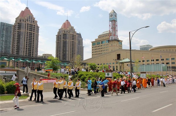 Canada: Chương trình văn hóa Phật chào mừng ngày Phật đản PL. 2559