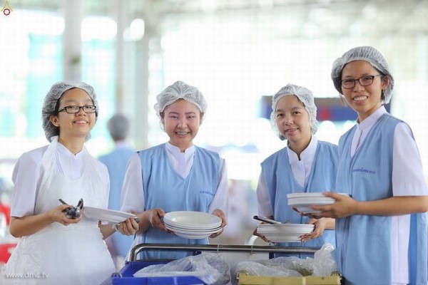 Thái Lan: Chùm ảnh Sự kiện Ngày Trái Đất tổ chức tại Tu viện viện Wat Phra Dhammakaya, Bangkok
