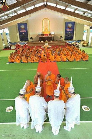 Đức Quốc: Chùm ảnh Lễ Loknimit Okpattsima tại chùa  Wat Phra Dhammakaya, bang Bavaria