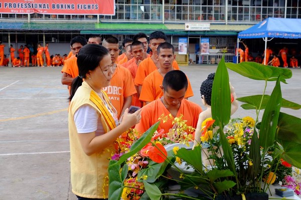 Philippines: Chùm ảnh Kính mừng Phật đản PL. 2559 tại nhà tù Cebu