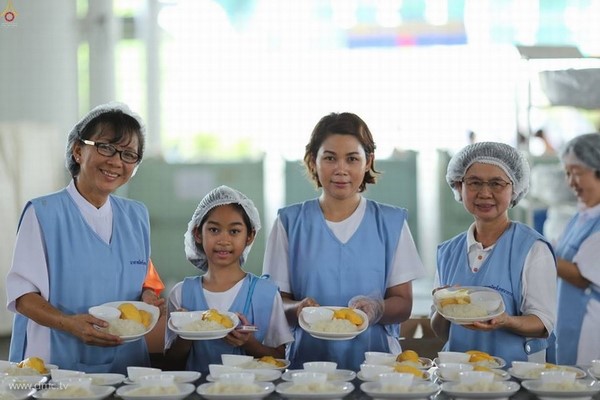 Thái Lan: Chùm ảnh Sự kiện Ngày Trái Đất tổ chức tại Tu viện viện Wat Phra Dhammakaya, Bangkok