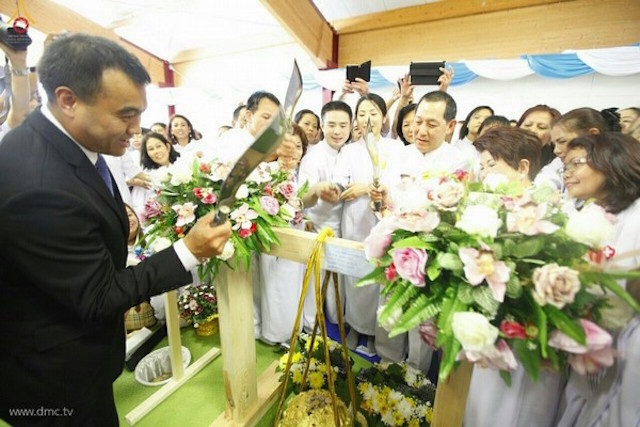 Đức Quốc: Chùm ảnh Lễ Loknimit Okpattsima tại chùa  Wat Phra Dhammakaya, bang Bavaria