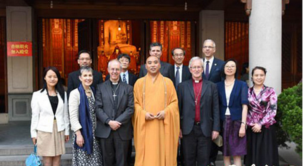 Trung Quốc: Tổng Giám mục Canterbury viếng thăm Tĩnh An Cổ Tự