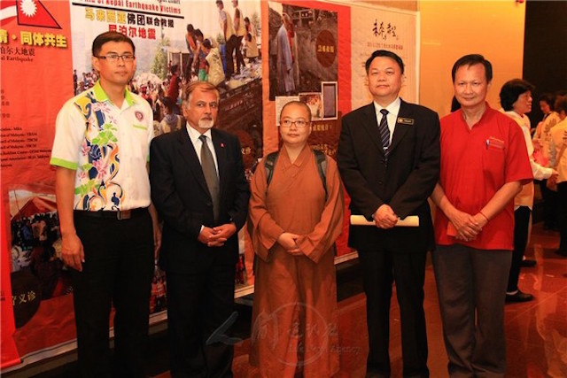 Malaysia: Chùm ảnh Liên Tôn giáo tổ chức Cầu Phúc Cát tường đến với Nepal